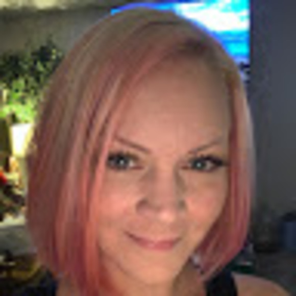 Meet your Posher, Camilla - Picture 1 of 1